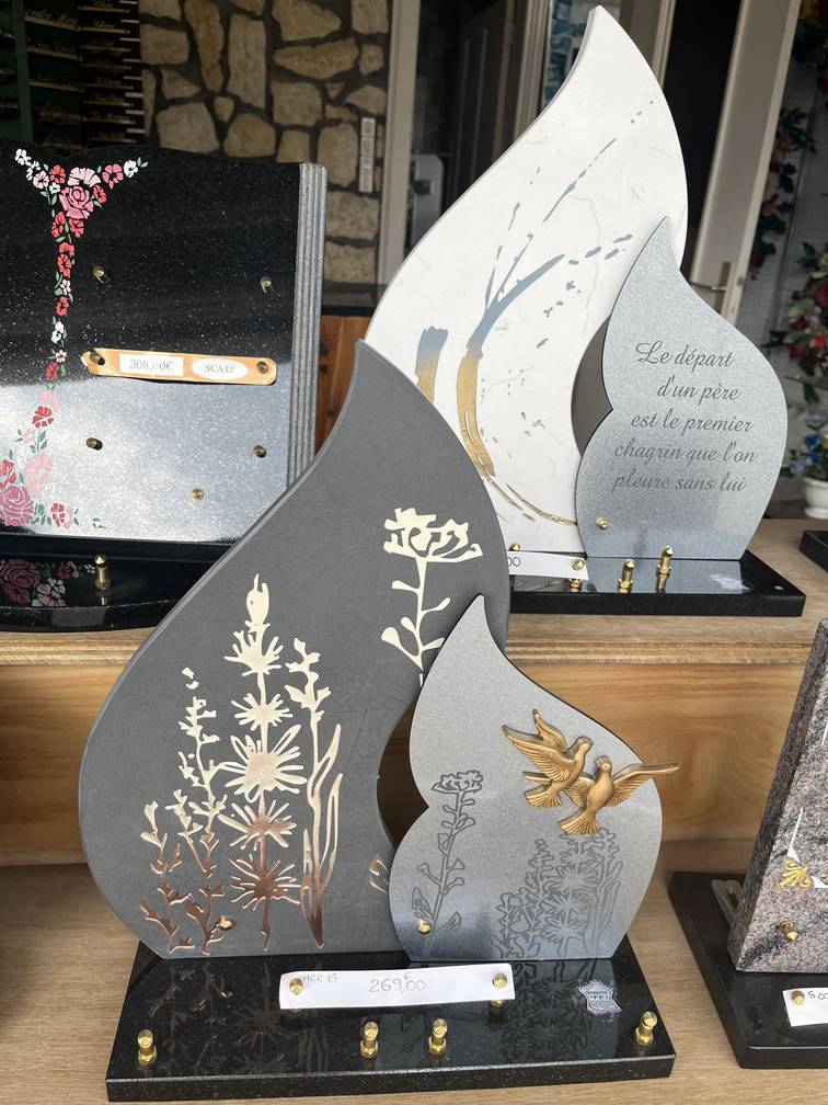 plaques